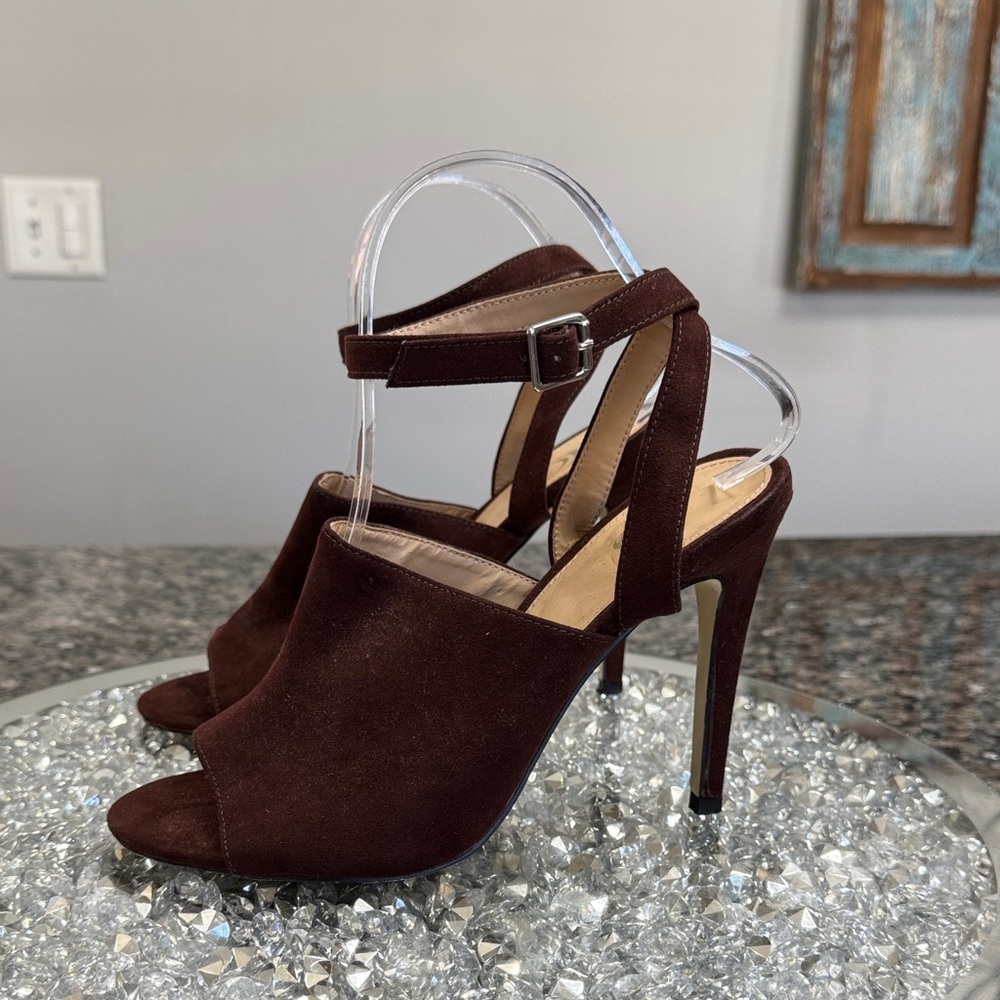 Charming Charlie Dark Brown Heels 8
